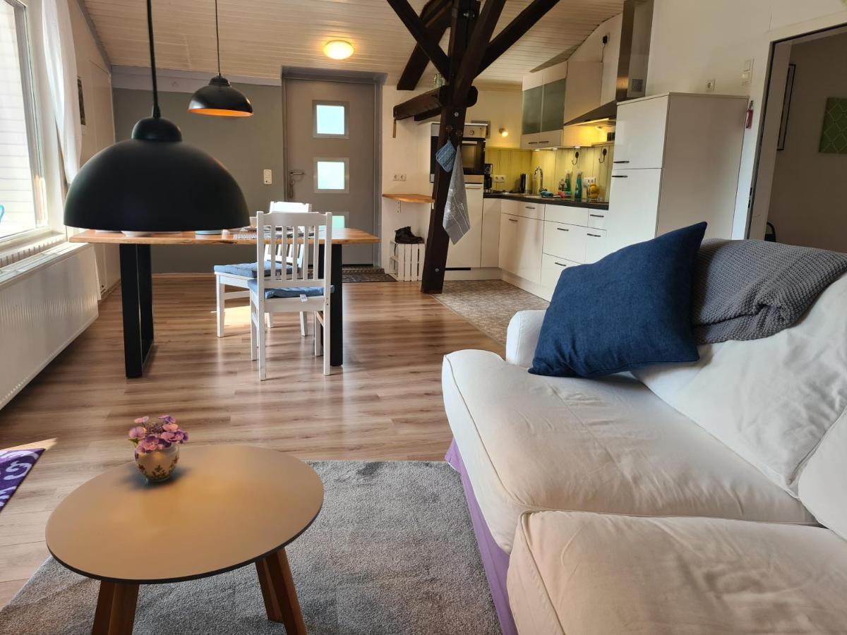 Tom Olen Stien - Heidjer Ferien Appartement Oldendorf  Buitenkant foto